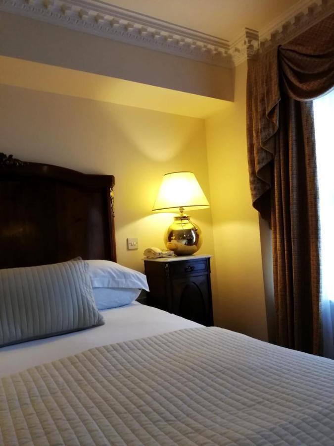 Foley'S Townhouse Killarney Hotel Eksteriør billede