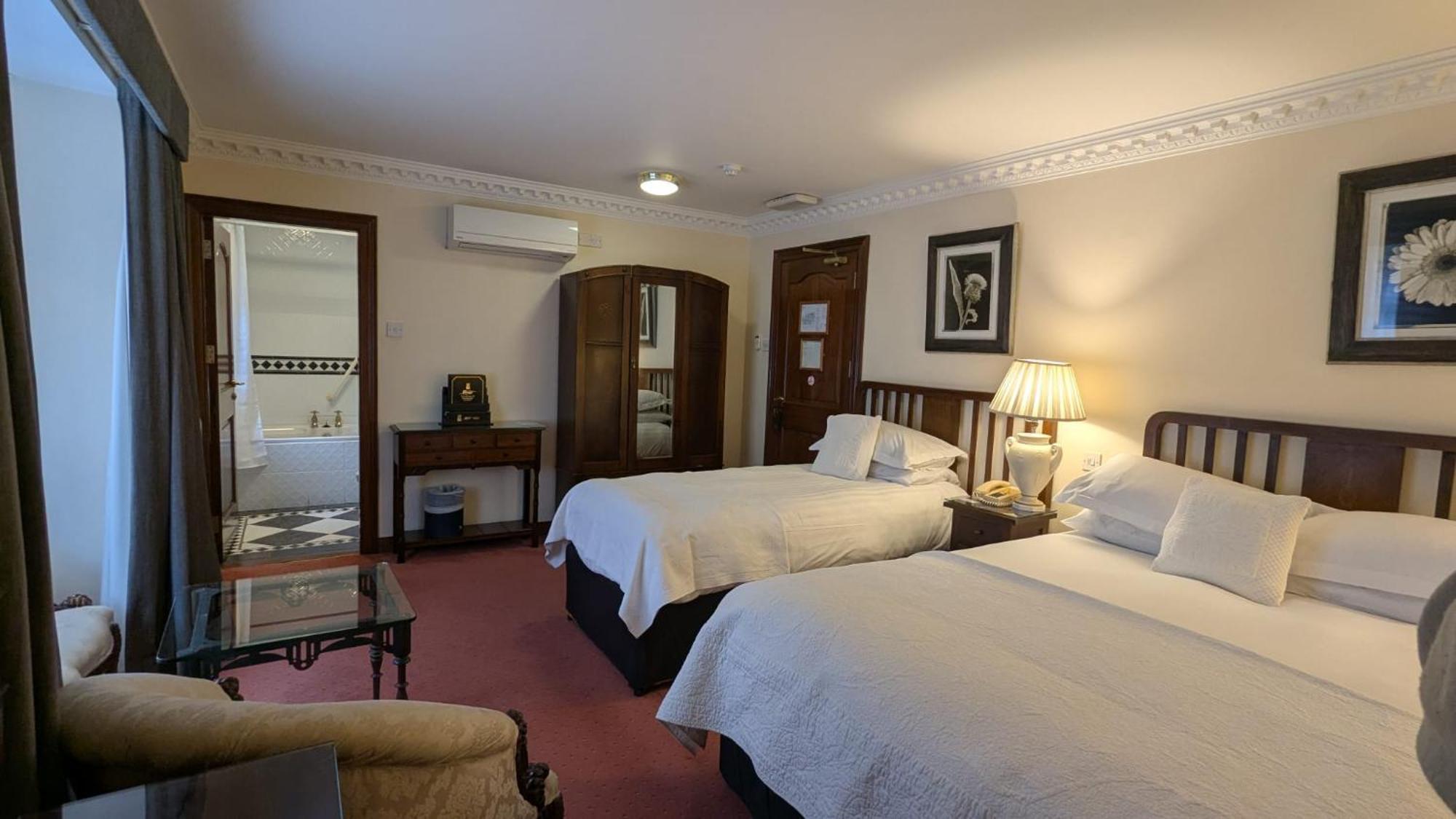 Foley'S Townhouse Killarney Hotel Eksteriør billede